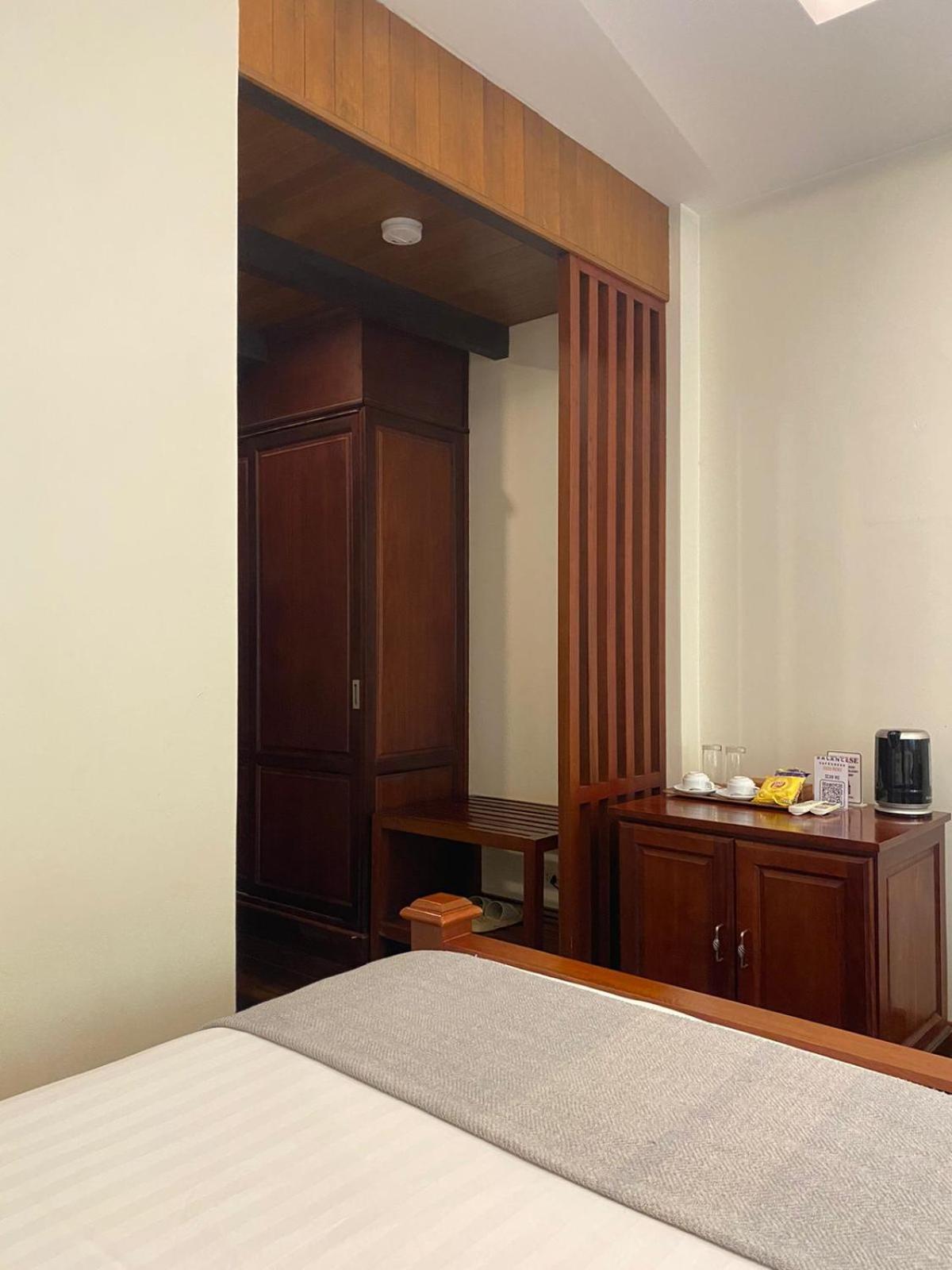 Athena Hotel Pakse Esterno foto