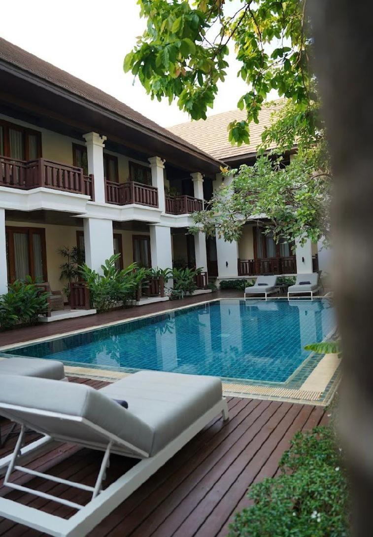 Athena Hotel Pakse Esterno foto