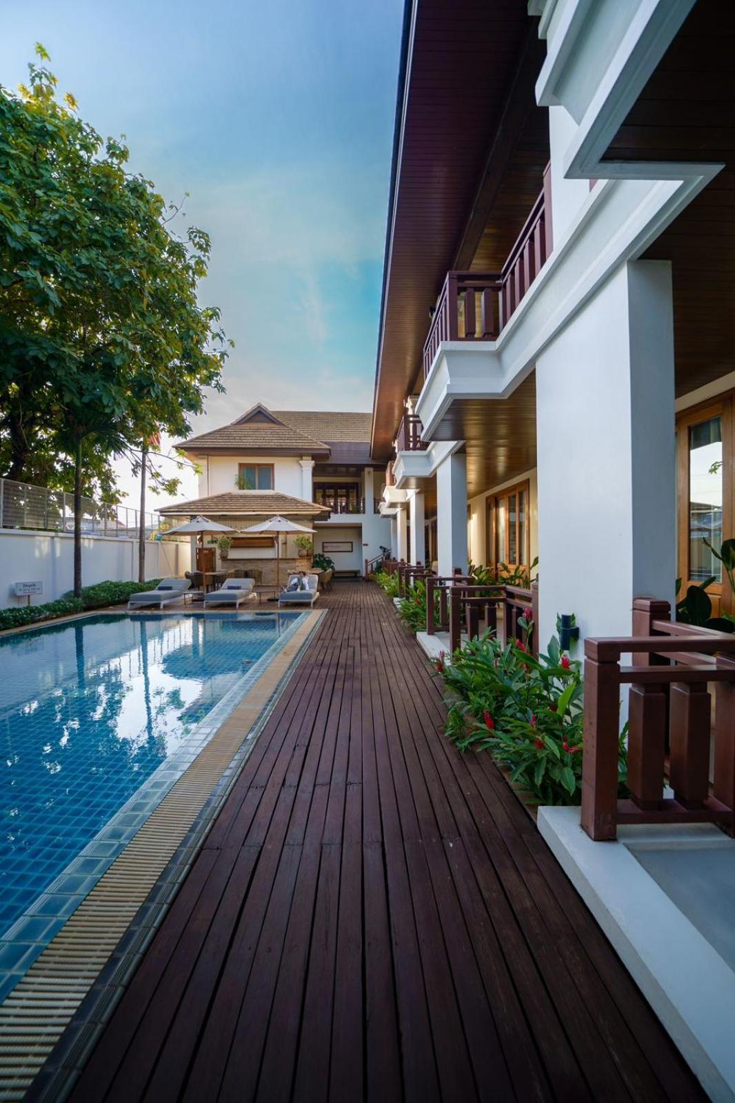 Athena Hotel Pakse Esterno foto