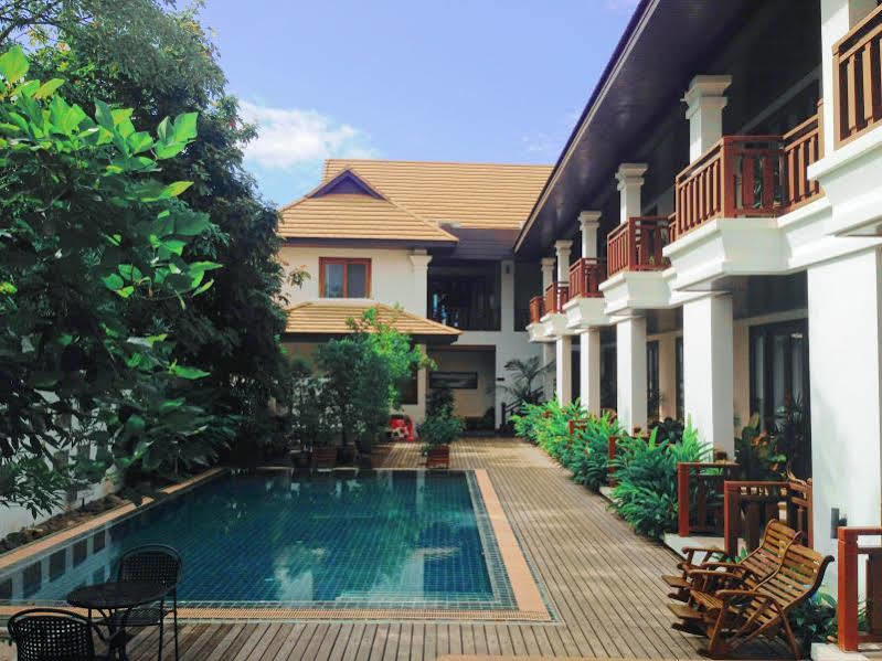 Athena Hotel Pakse Esterno foto